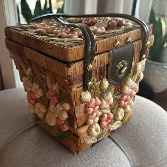 🎉HP🎉 Vintage Retro Madmen 3D floral raffia Wicker 60s basket purse handbag - Picture 3 of 14